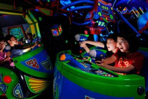 buzz-lightyear-astro-blasters-00